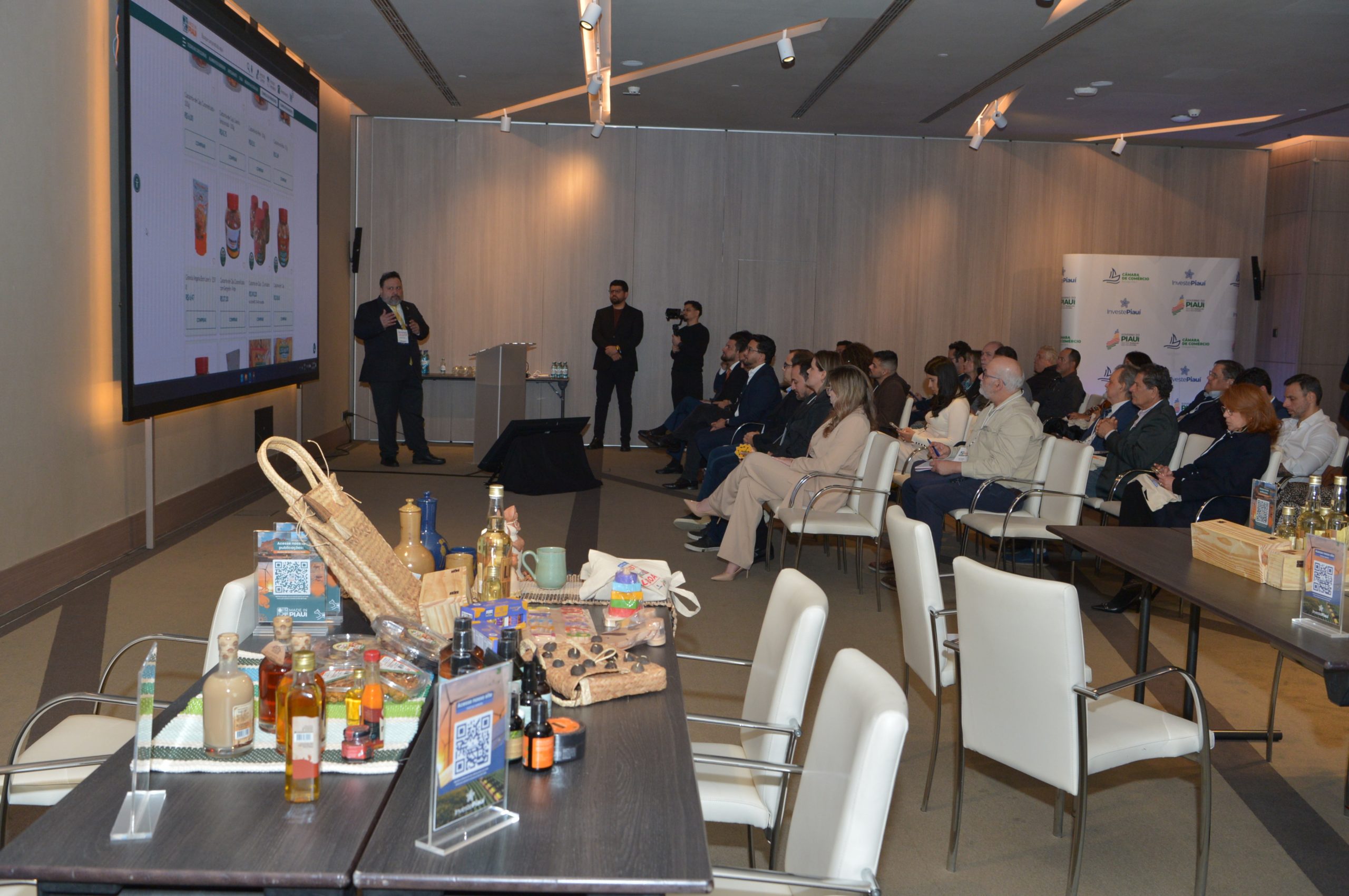 Missão Lisboa 2025 realiza encontro de negócios e exposição de produtos piauienses