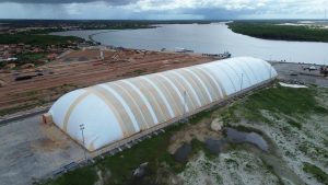 Porto Piauí conclui galpão para armazenar granéis sólidos